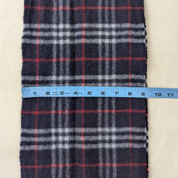 Pre-Owned Burberry 100%Lambswool Check Scarf Blue – Unisex – Luxury & Warmth. - Picture 7 of 7